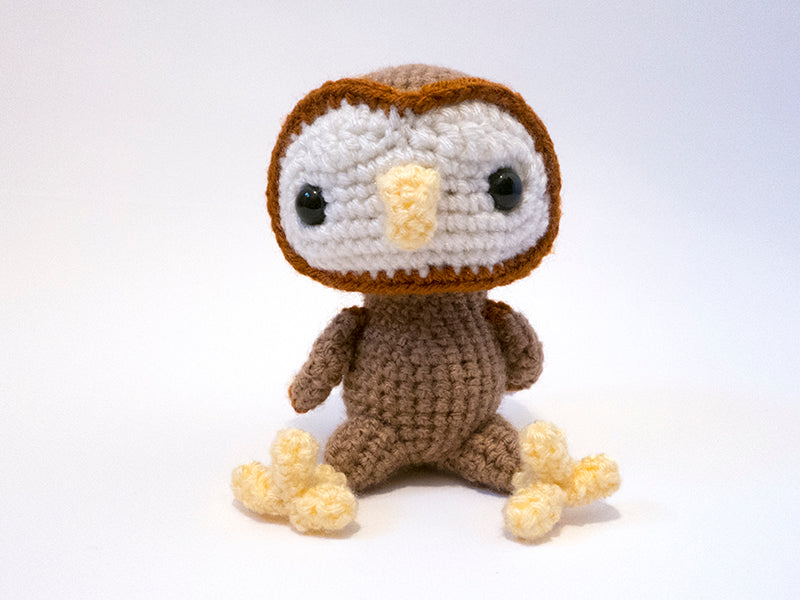 amigurumi crochet barn owl pattern front view