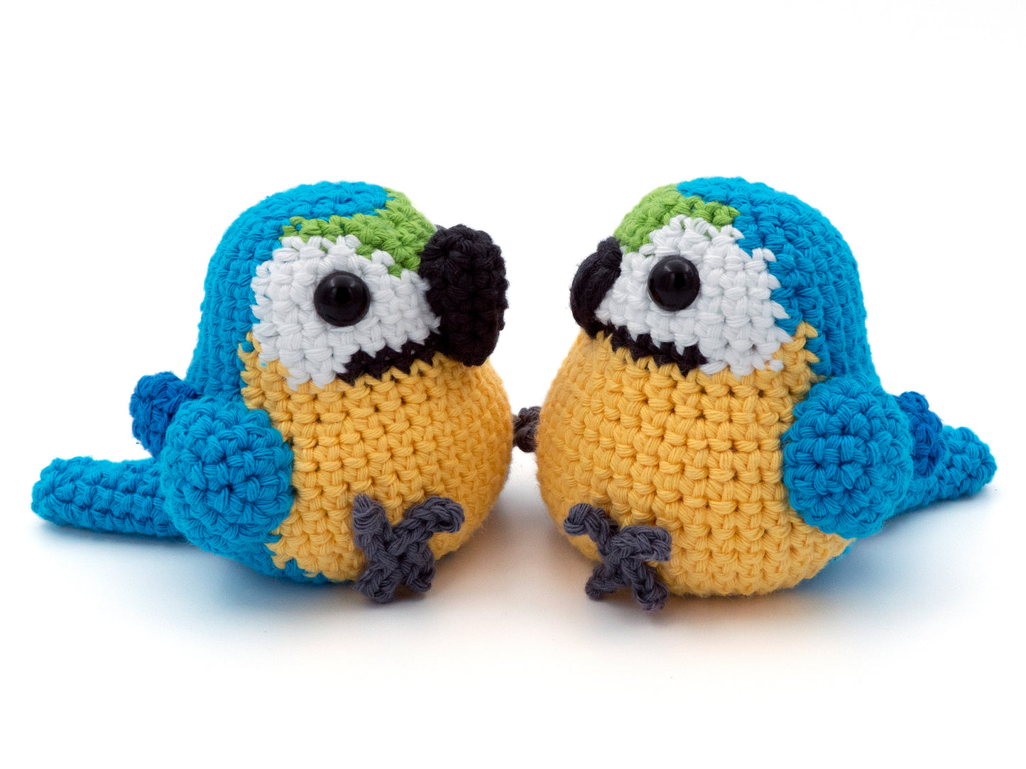 Crochet Pattern: Blue and Gold Macaw
