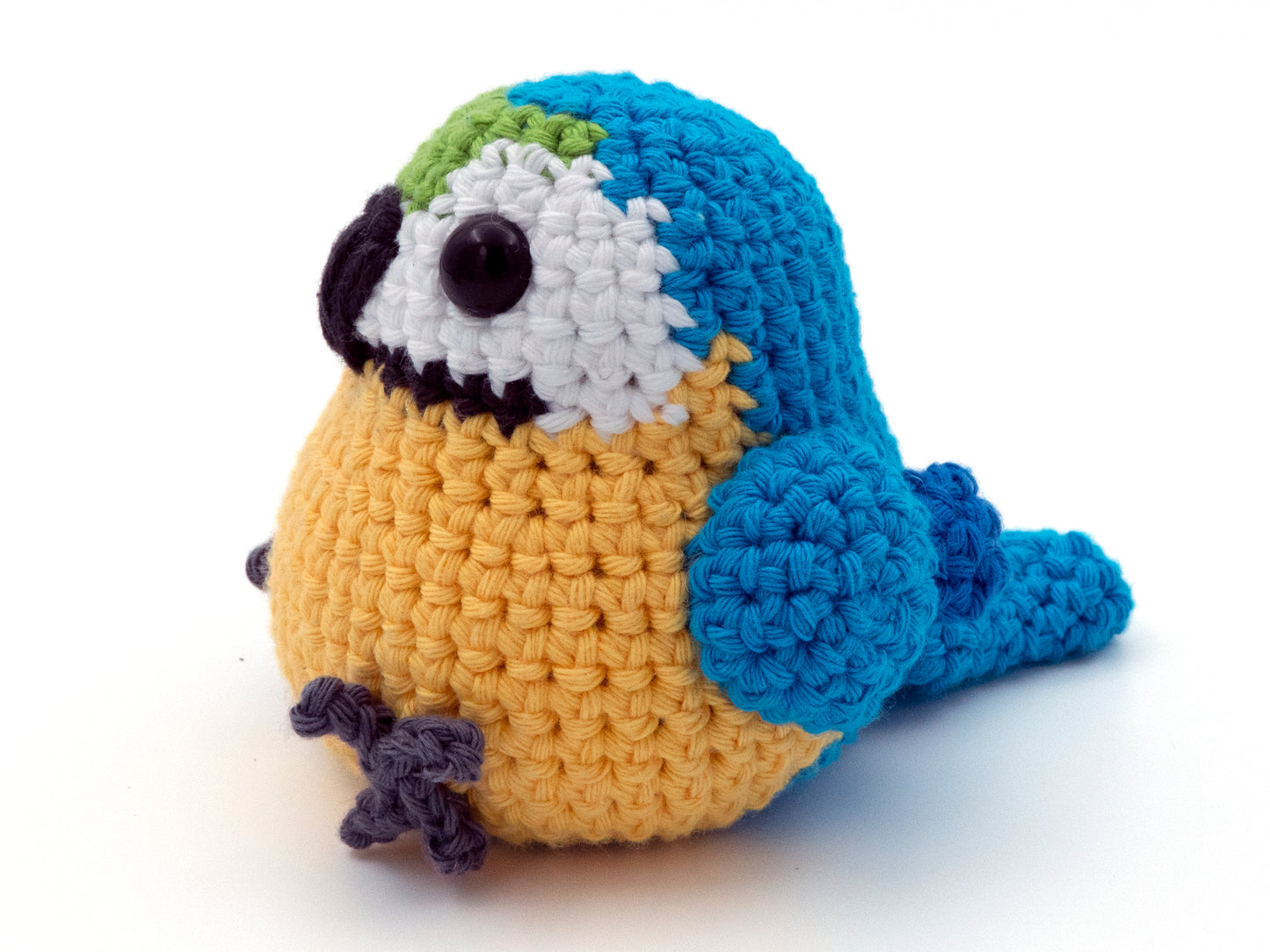 Crochet Pattern: Blue and Gold Macaw