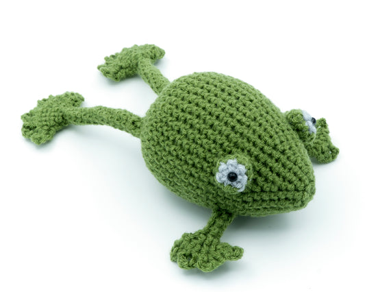 amigurumi crochet frog pattern jumping away