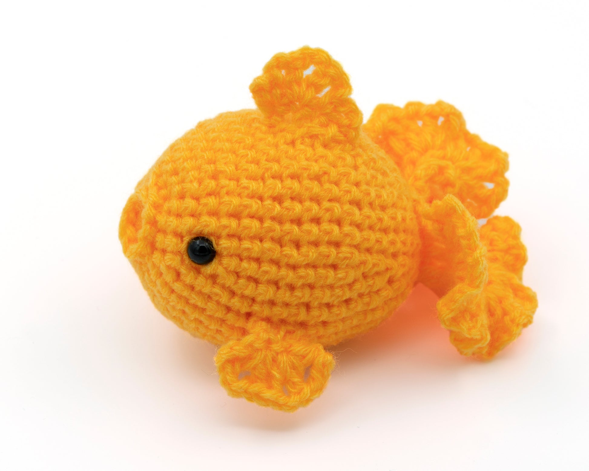 amigurumi crochet goldfish pattern side view