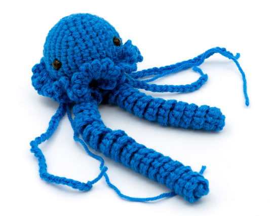 amigurumi crochet jellyfish pattern with tentacles