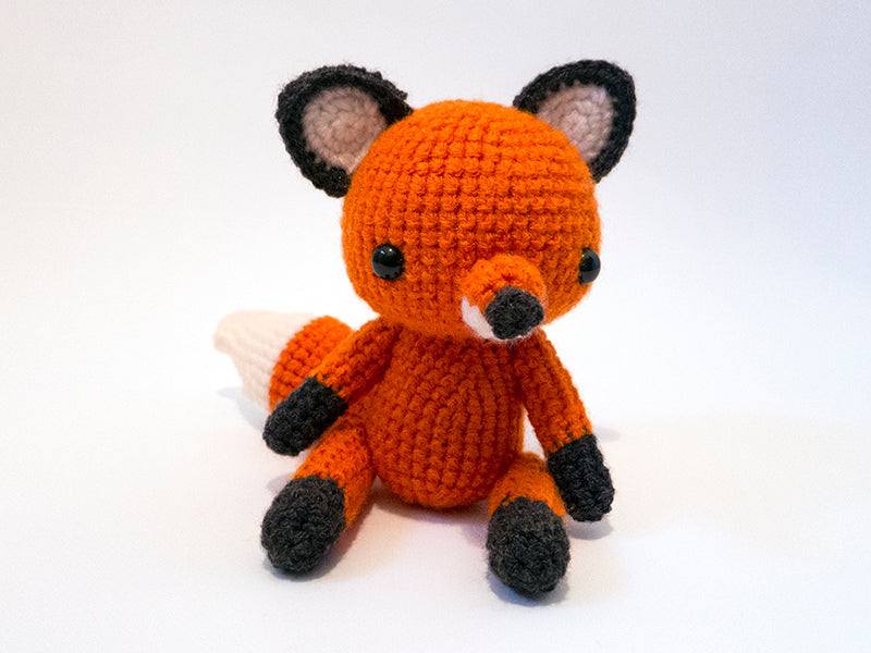 amigurumi crochet fox pattern front view