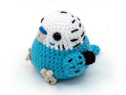 amigurumi crochet budgie pattern blue parakeet three quarter view