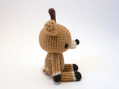 amigurumi crochet deer pattern side view