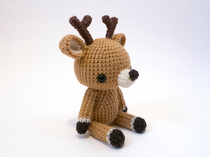 amigurumi crochet deer pattern three quarter view
