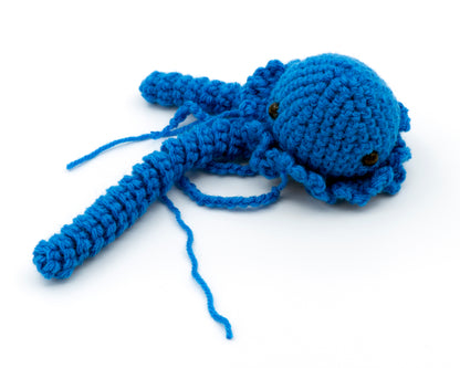 amigurumi crochet jellyfish pattern swimming away