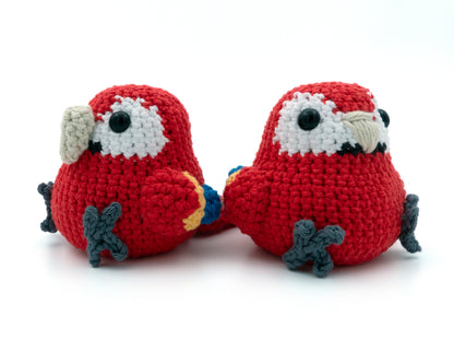 Crochet Pattern: Scarlet Macaw