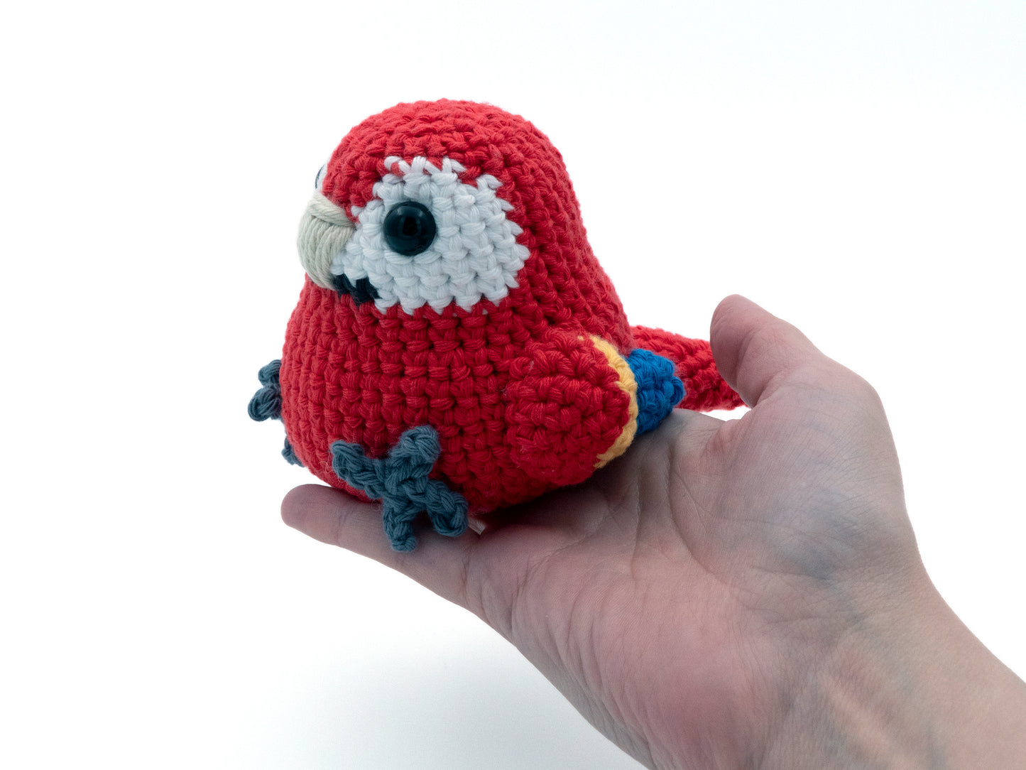Crochet Pattern: Scarlet Macaw