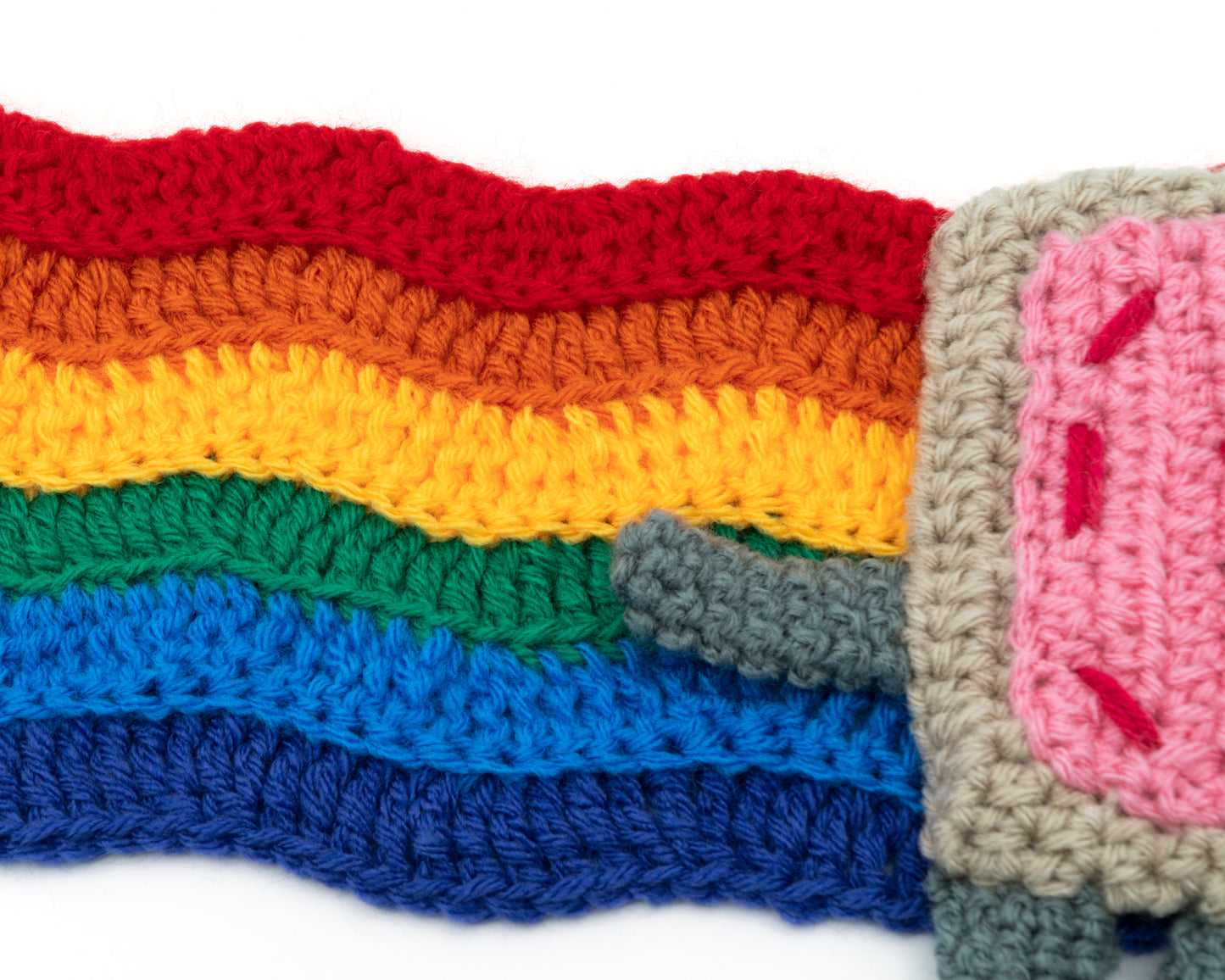 amigurumi crochet nyan cat scarf pattern close up of the rainbow