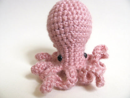 amigurumi crochet octopus pattern front view 