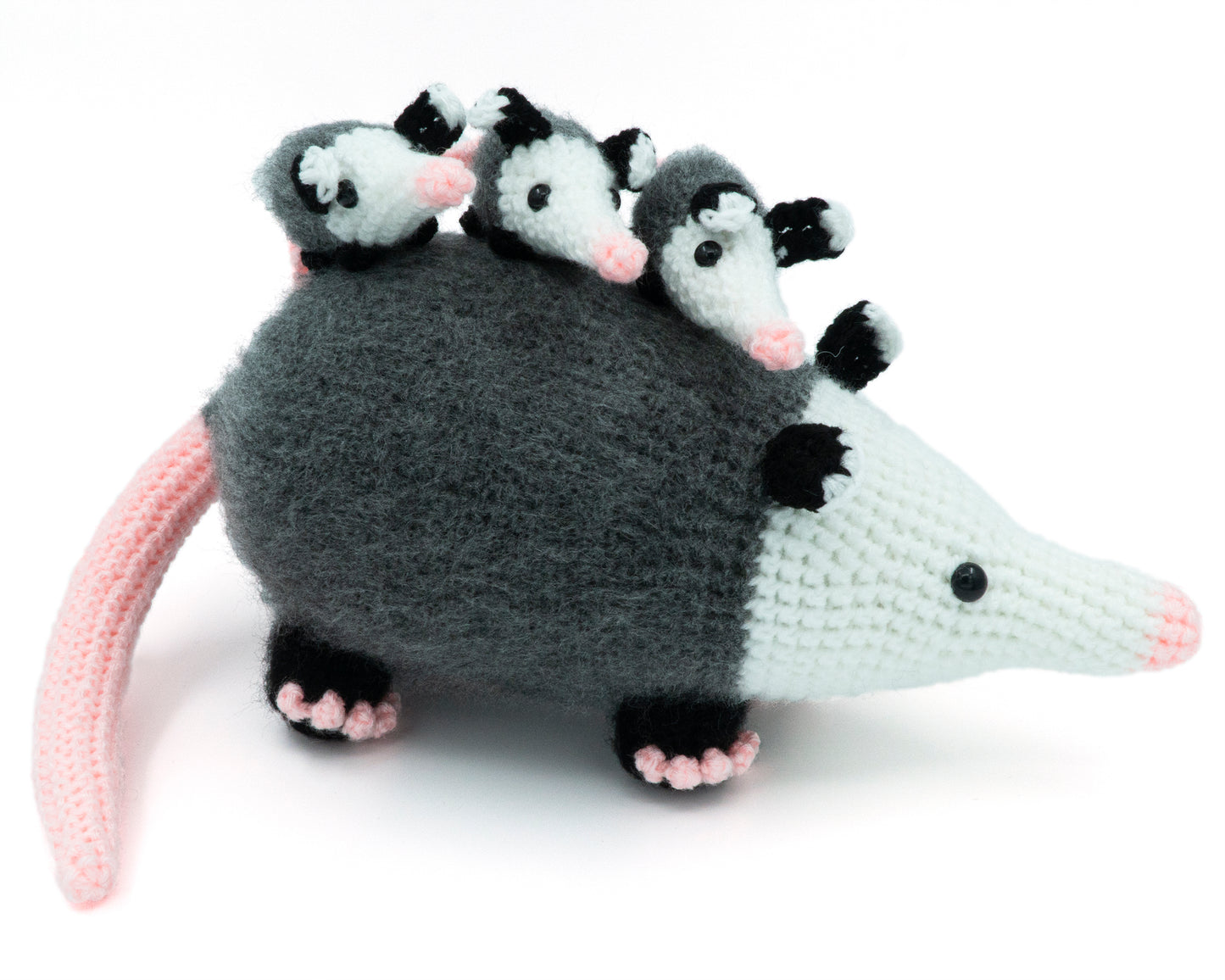 amigurumi crochet opossum pattern front view with babies on back