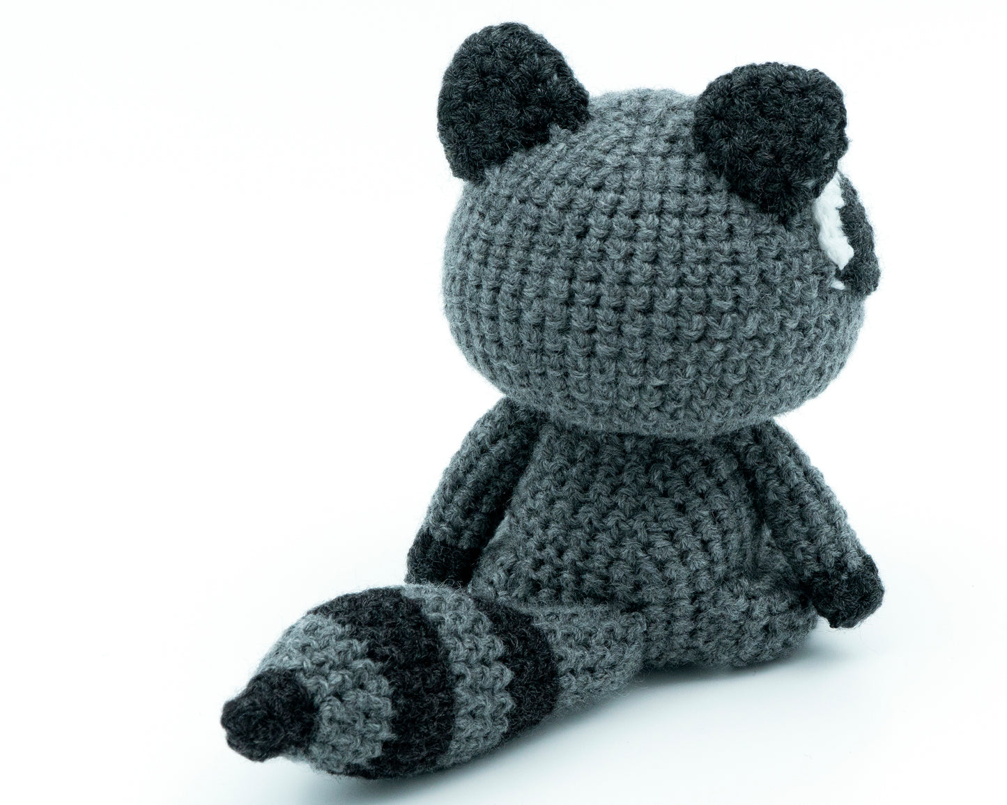 amigurumi crochet raccoon pattern view from behind