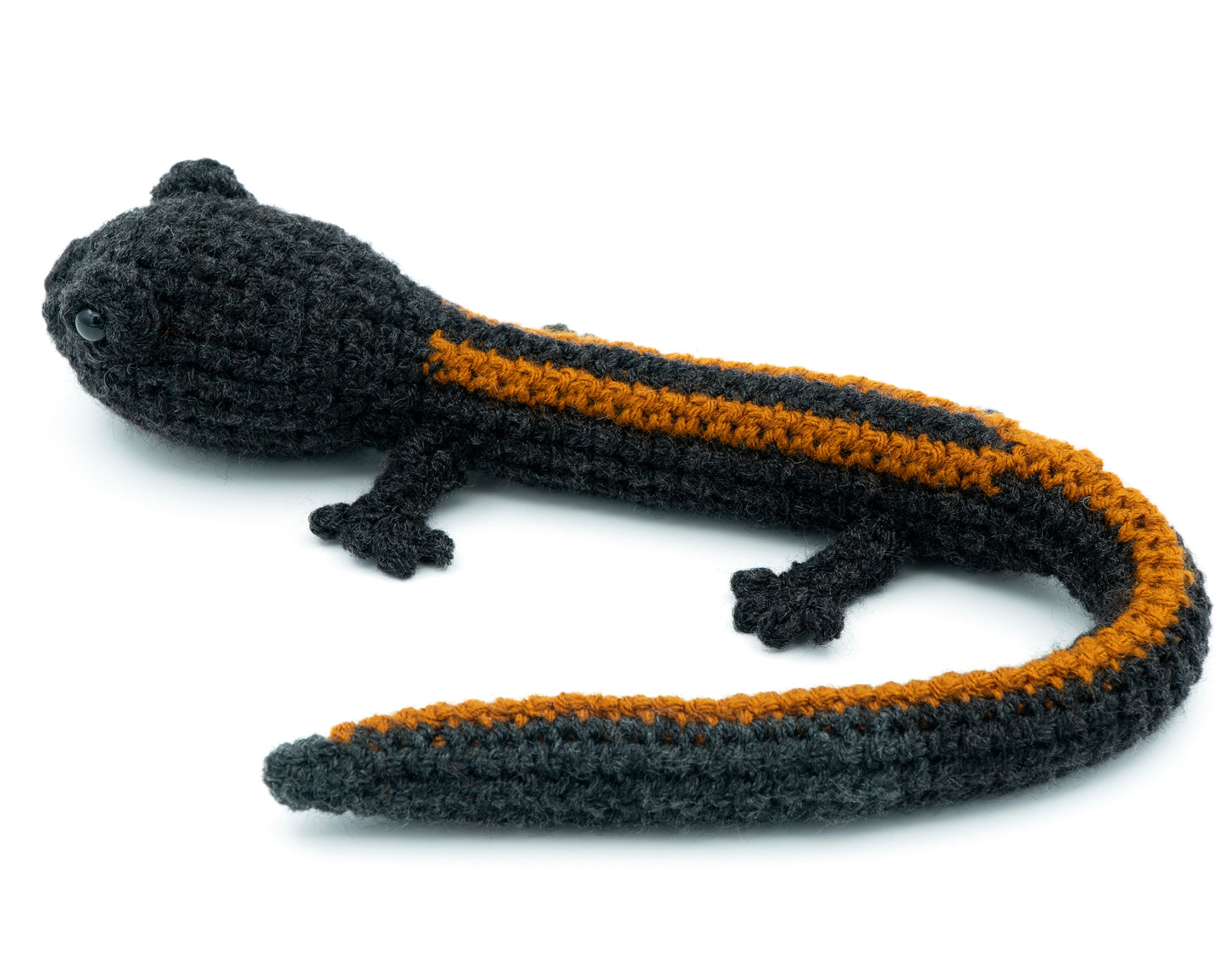 amigurumi crochet salamander pattern with a stripe down it's back