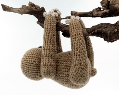 amigurumi crochet sloth  pattern back view