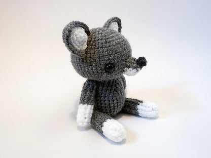 amigurumi crochet wolf pattern three quarter view
